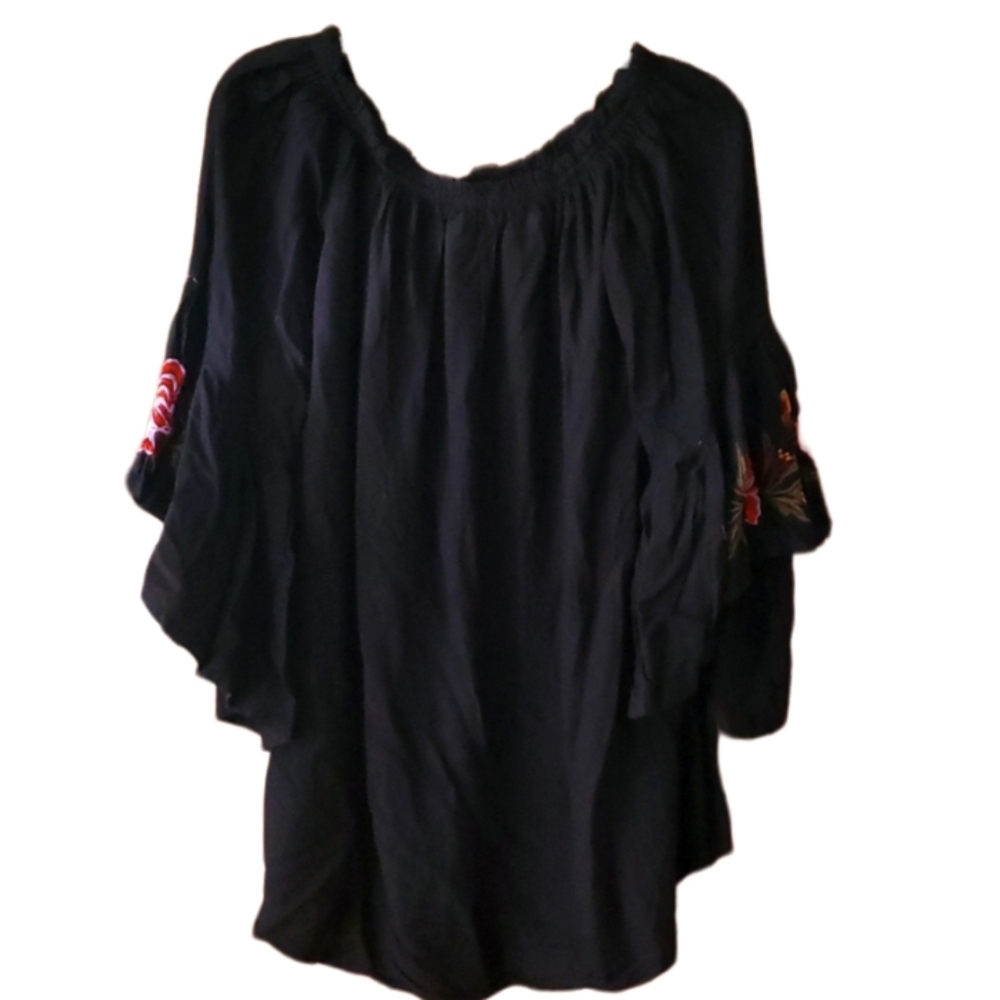 Feathers Womans Black Rayon‎ Blouse with Floral Embroidered Sleeves Size Large